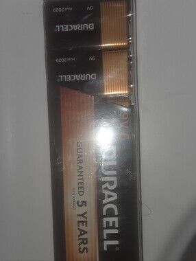 Duracell 9V Battery Pack - Black and Copper
